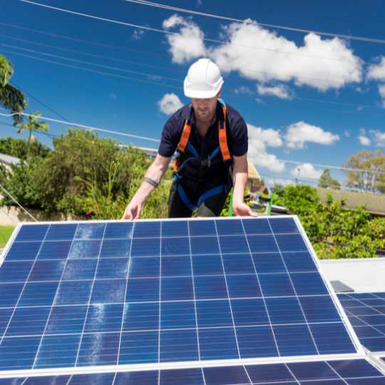 Economize na Conta de Luz com Energia Solar: Um Guia Completo